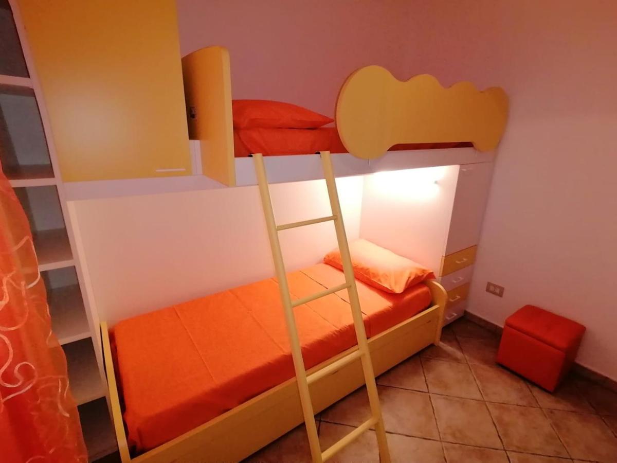 Case Vacanze Vista Mare Torre Pali Kültér fotó